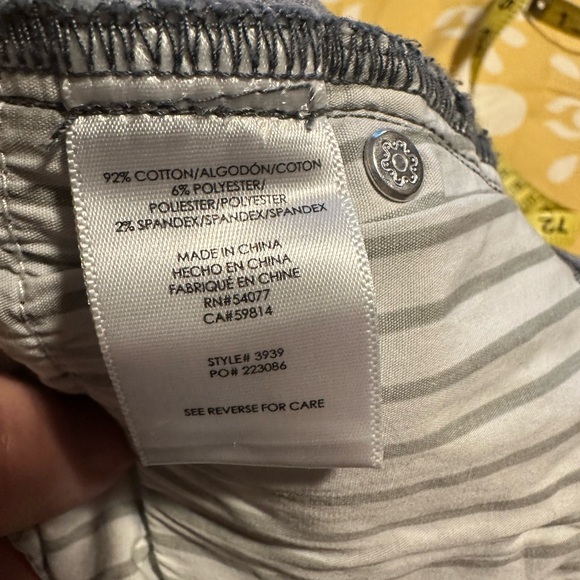 Cabi High Skinny Jeans - Picture 5 of 5